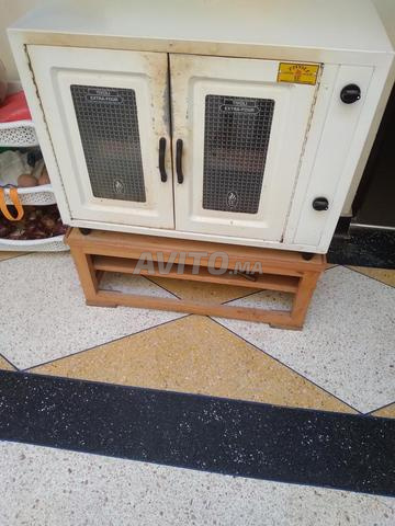 فرن غاز بحالة ممتازة مع طاولته - 2