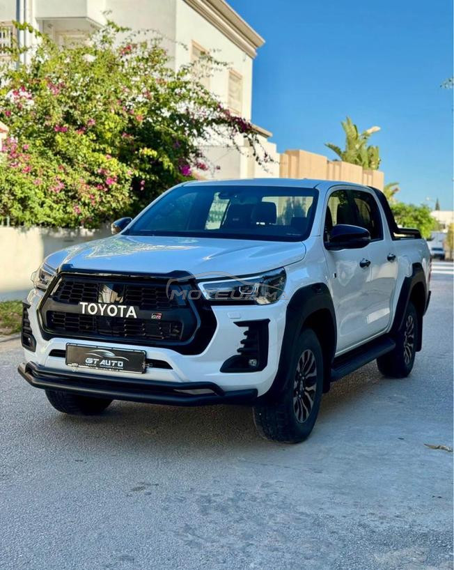 toyota hilux GR