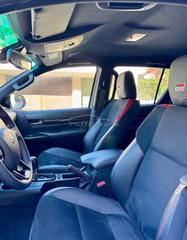 toyota hilux GR