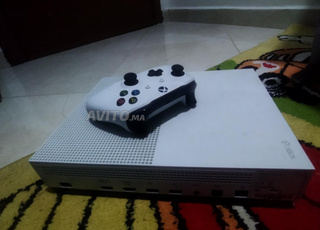 Xbox one slim très bon état 