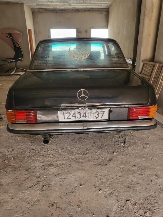 Mercedes-Benz 220 Diesel Manuelle 1970 à Kénitra