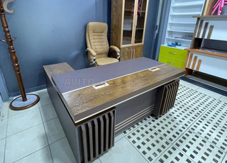 مكاتب إدارة بتصميم راقٍ يواكب العصر