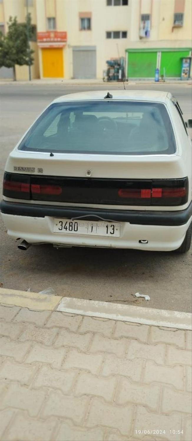 رينو R19 حالة جيدة
