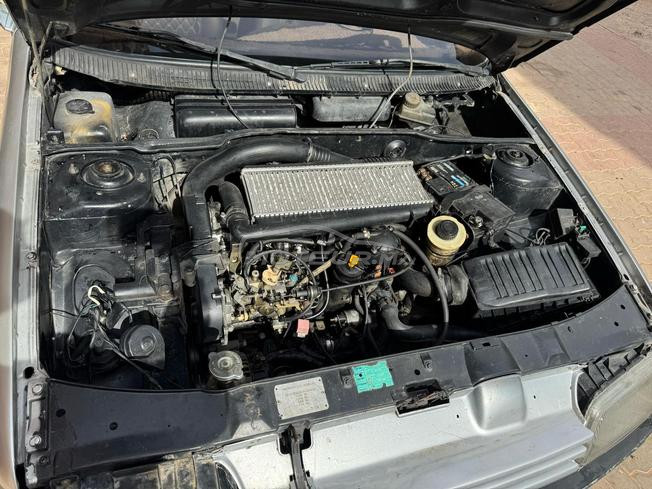 Peugeot 405