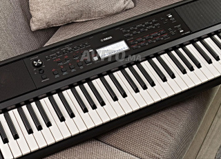 Piano Yamaha PSR-E383 