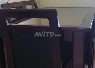 Salle a manger, semi-bois , avec 5 chaises