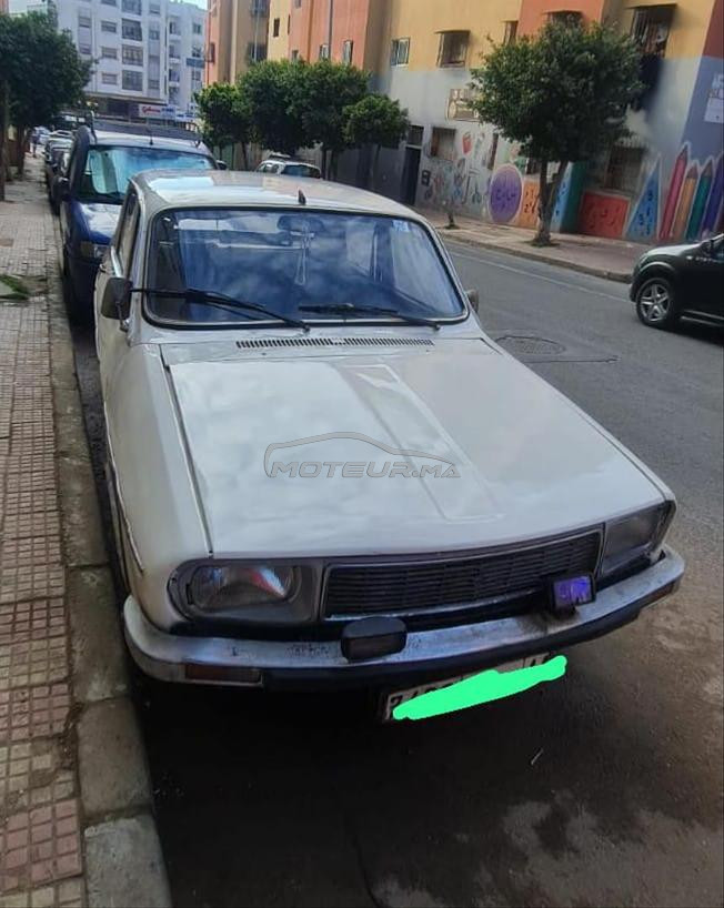 Renault R12
