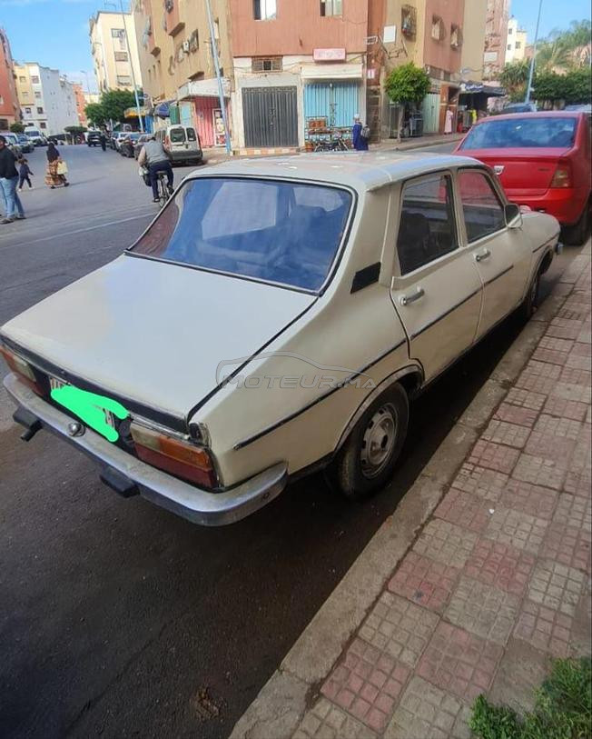 Renault R12