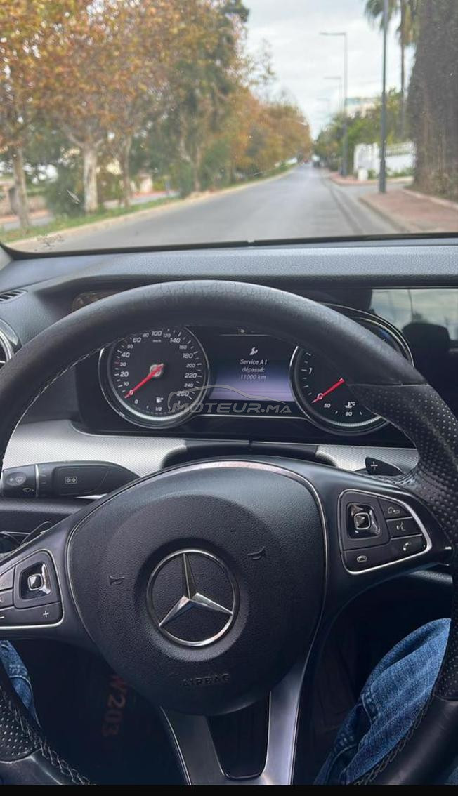 Mercedes-Benz 220 Diesel Automatique 2016 à Rabat