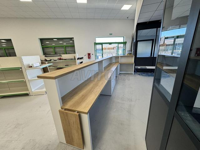 تتيح رفوفنا ترتيبًا واضحًا وعمليًا