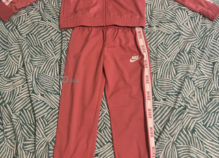 Ensemble Nike origine France 10 12 ans