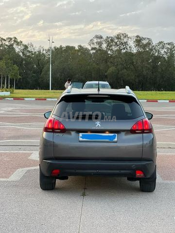 Peugeot 2008 Diesel Manuelle 2017 à Marrakech - 2