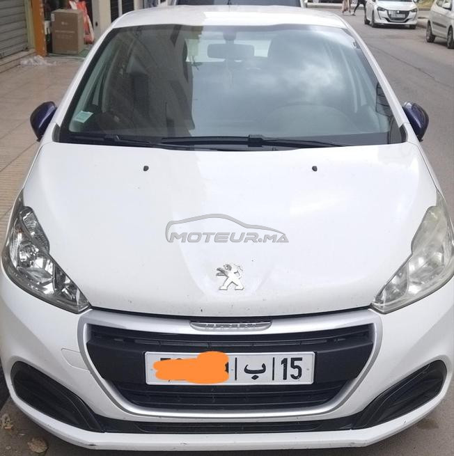 Peugeot 208 Essence Manuelle 2018 à Fès
