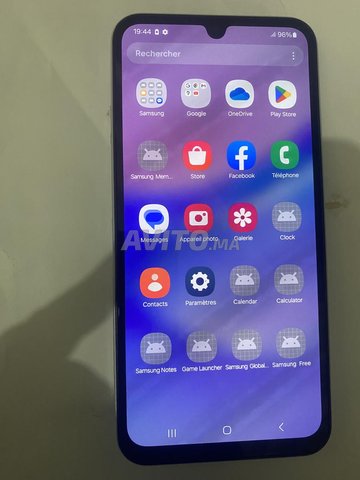 Samsung a15 bon état 