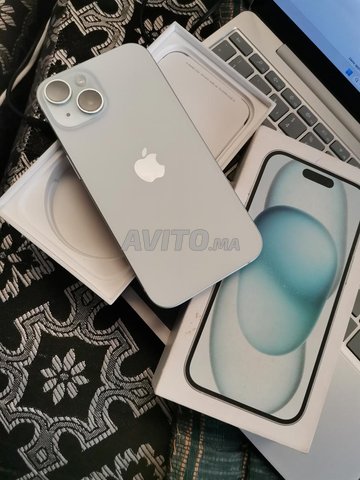 iPhone 15 normal bleu 128 gb 97 