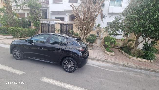 peugeot 208 model 2022