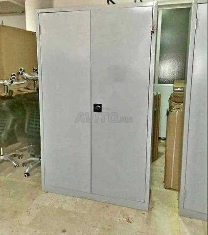 Armoire métallique pour rangement de produit