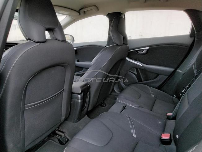 Volvo V40 Neuve 1ere main 2017 carnet d’entretien 