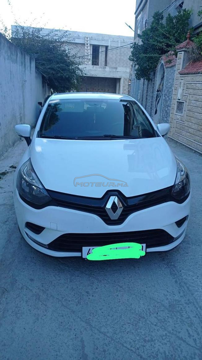 Renault Clio Diesel Manuelle 2017 à Tanger