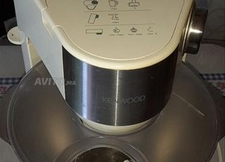 Robot Kenwood KM262