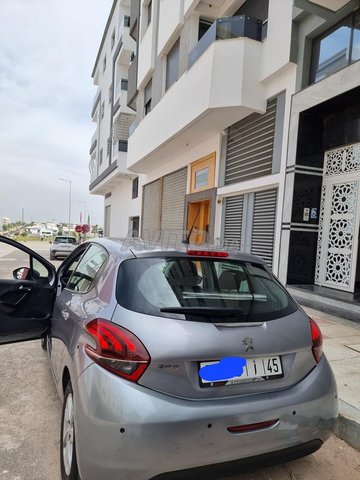 Peugeot 208 2019 pack active 
