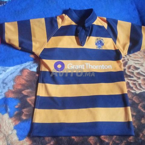 Maillot de rugby rayé bleu et jaune  - 2