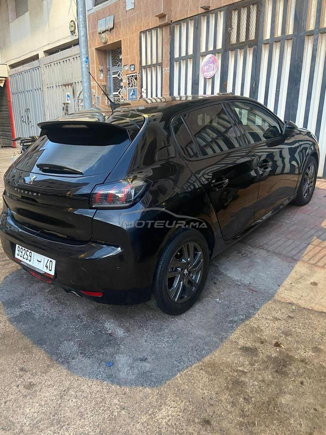 Peugeot 208 model 2022 