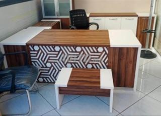 Bureau présidentiel avec 3 chaises EN STOCK