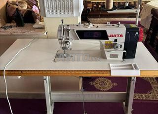  Juita ماكينة خياطة الاوتوماتيكية بحالة ممتازة