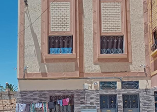 دار للبيع في حطان