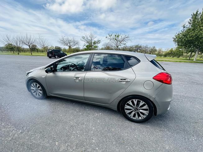 kia ceed 2017 automatique
