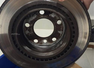 je vend 4 disques de frein originaux bmw