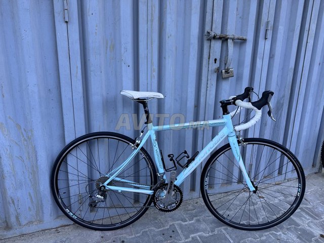 Velo de  course cannondale 
