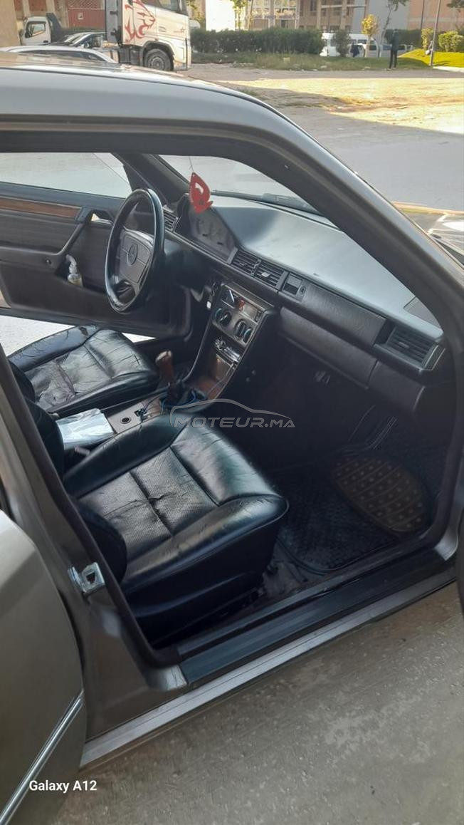 Mercedes 250 model 1989 diwana 1996