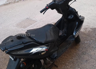 Yamaha aerox noir avendre