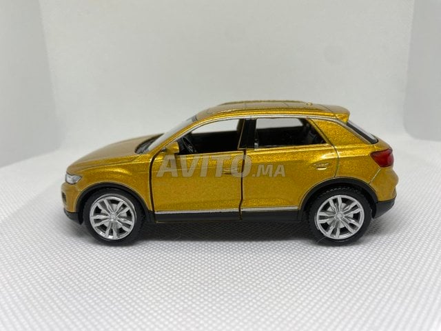 miniature colection voiture volkswagen T-roc 1/36 
