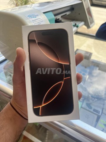 iphone 16 pro gold neuf