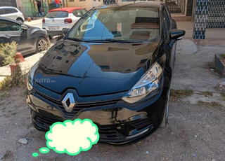 clio 4 en parfait etat