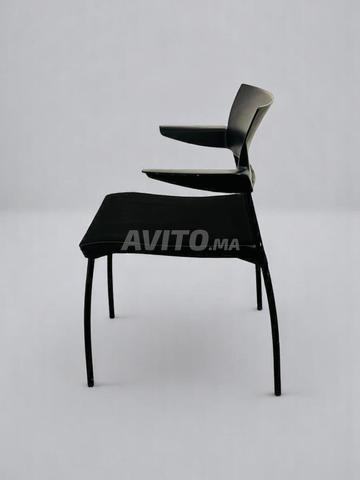 Lot 2 chaises visiteur kinnarps noir en tissus