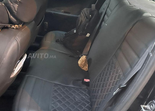 Peugeot 207 Diesel Manuelle 2006 à Bouskoura