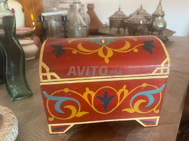 petit coffret en bois peint 