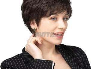 باروكة قصيرة سوداء للنساء