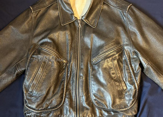 veste/jacket/vesta en cuir marron bjeld taille M-L