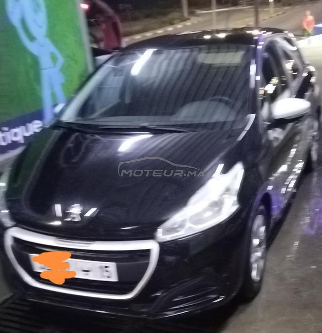 Peugeot 208 Essence Manuelle 2018 à Fès