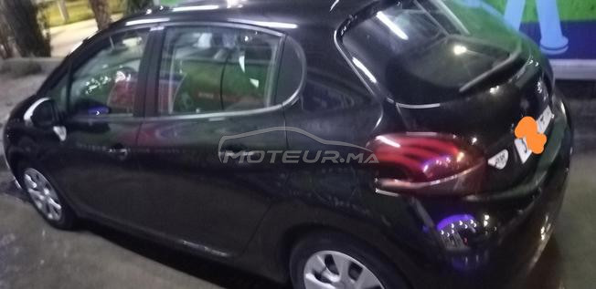 Peugeot 208 Essence Manuelle 2018 à Fès