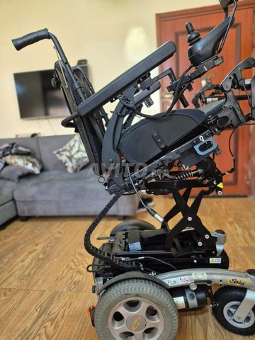 Fauteuil roulant électrique 