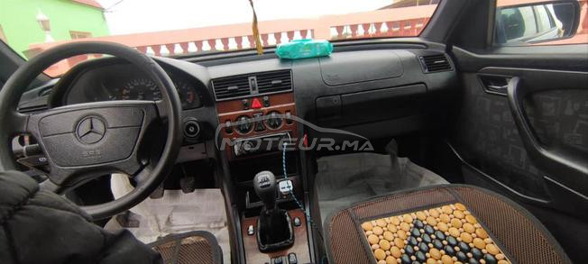 Mercedes-Benz 250 Diesel Manuelle 1997 à Guercif