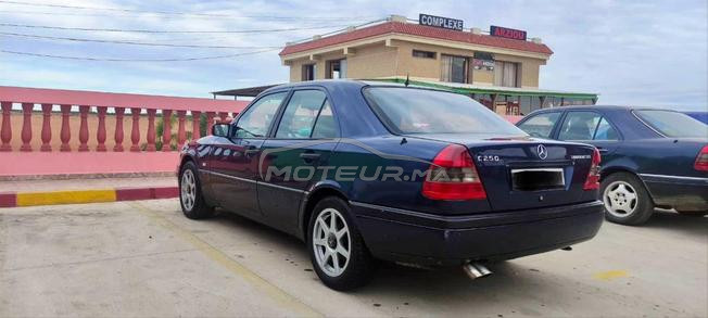 Mercedes-Benz 250 Diesel Manuelle 1997 à Guercif