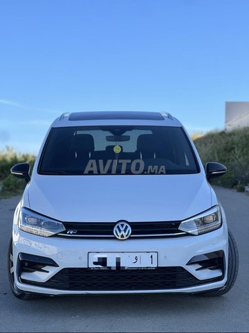 Volkswagen Touran Diesel Automatique 2017 à Tanger
