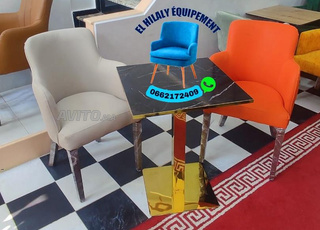 كراسي وطاولات للمقهى المغربي